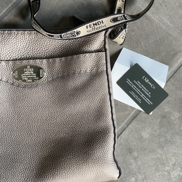 RARE Fendi Selleria Crossbody Bag Silver-large - Picture 3 of 14